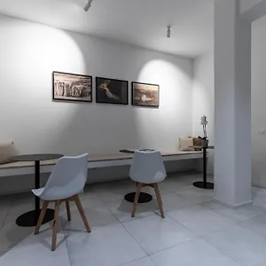 dantis-rooms.emilia-romagnahotels.net/